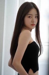 Kang Na-eon