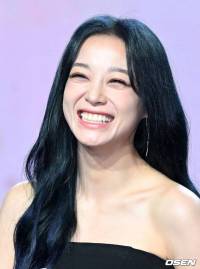 Kim Sejeong