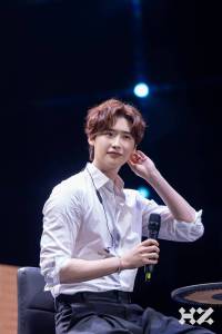 Lee Jong-suk