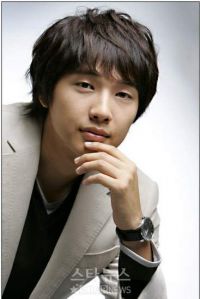 Ji Hyun-woo