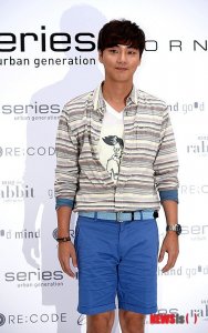 Yoon Si-yoon