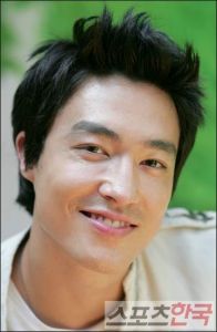 Daniel Henney