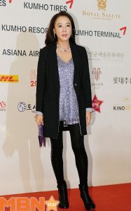 Kang Soo-yeon
