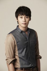 Jung Eun-woo