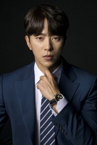 Yoon Hyun-min